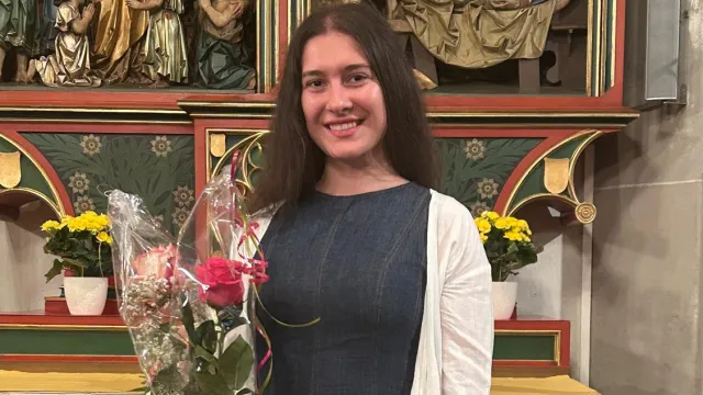Mihaela, Diplomfeier (Foto: Beat Wiederkehr) Mihaela, Diplomfeier (Foto: Beat Wiederkehr)