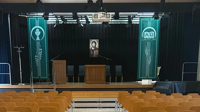 Gottesdienst im Etzelsaal (Foto: Beat Wiederkehr) Gottesdienst im Etzelsaal (Foto: Beat Wiederkehr)